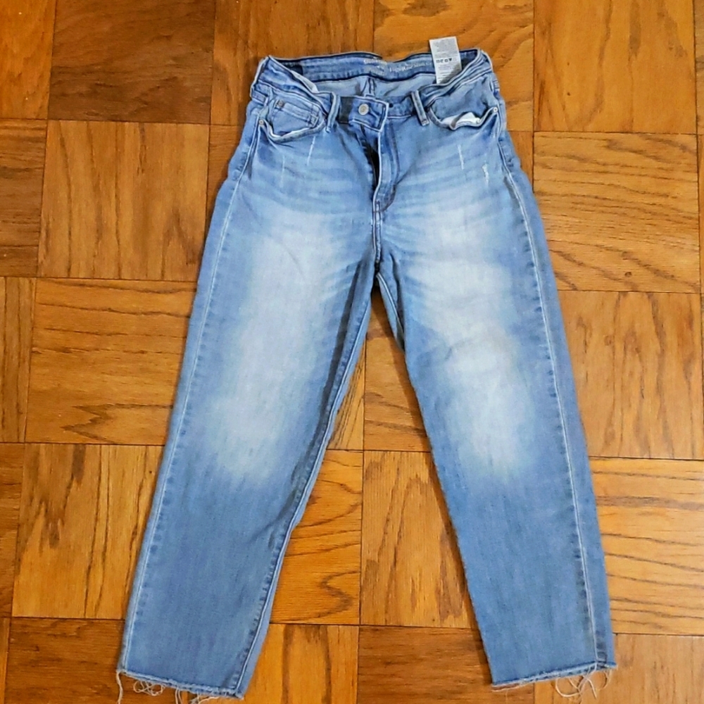 Levi crop jeans